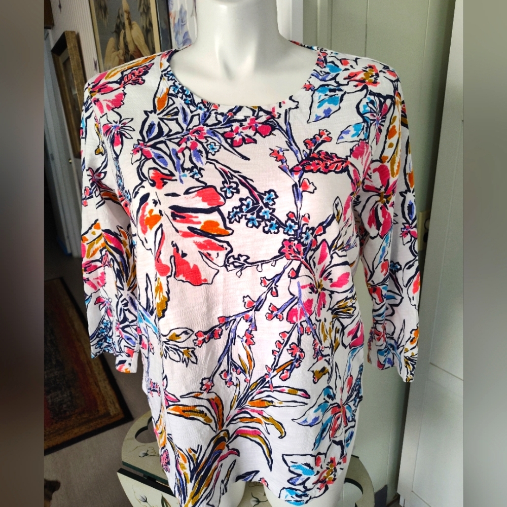 Cotton Women's Floral Top Sz Lg By Escape Habitat Clothing Peru Unworn Condition